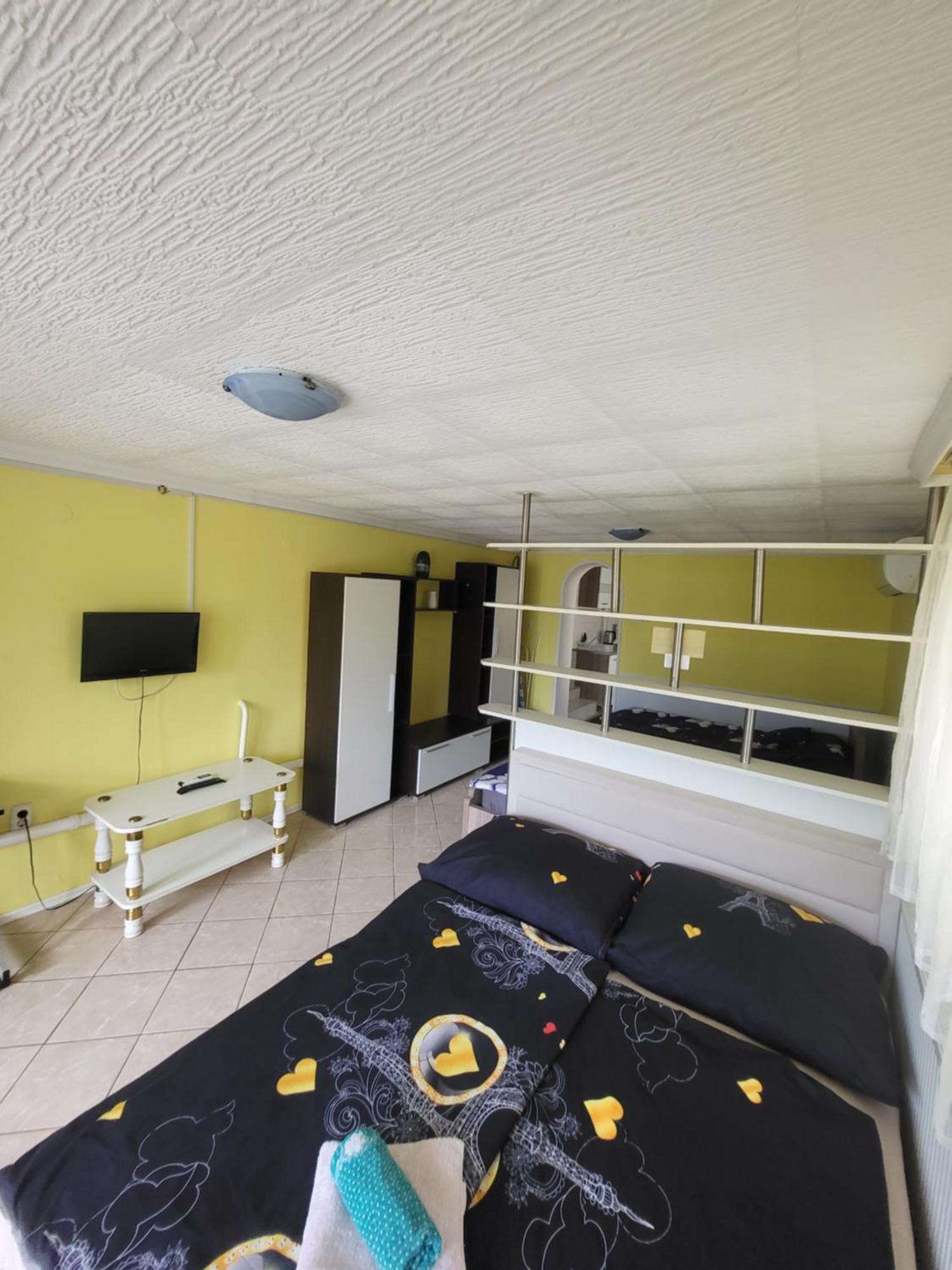Napsugar Vendeghaz Tiszaujvaros Exterior foto
